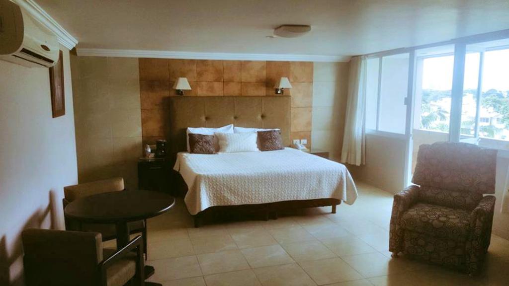 Hotel Graham วิลลาเฮอโมซา ภายนอก รูปภาพ