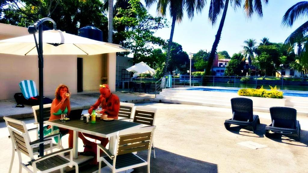 Hotel Graham วิลลาเฮอโมซา ภายนอก รูปภาพ