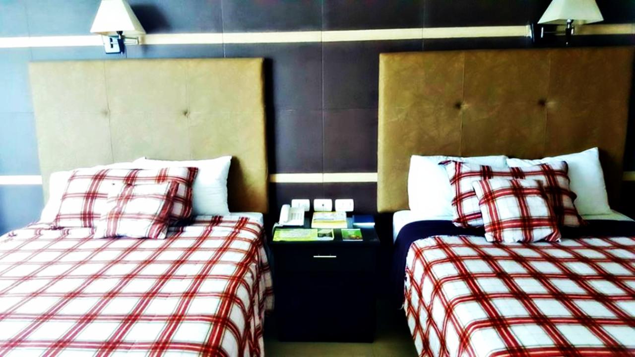 Hotel Graham วิลลาเฮอโมซา ภายนอก รูปภาพ