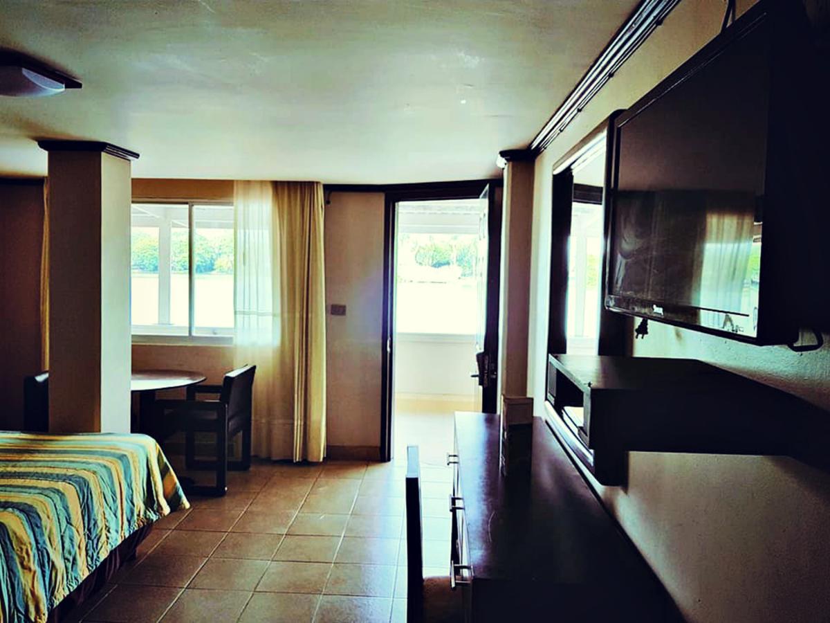 Hotel Graham วิลลาเฮอโมซา ภายนอก รูปภาพ