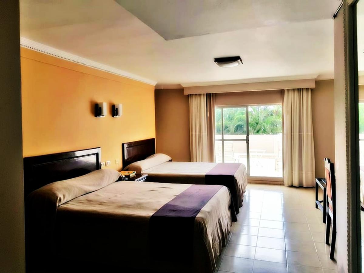 Hotel Graham วิลลาเฮอโมซา ภายนอก รูปภาพ